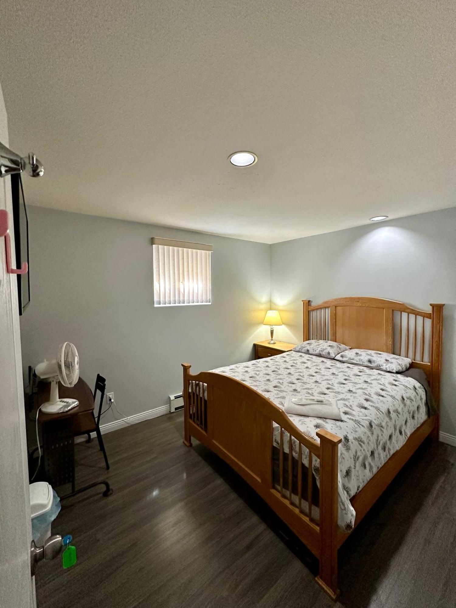 Anne'S Bnb サレー エクステリア 写真